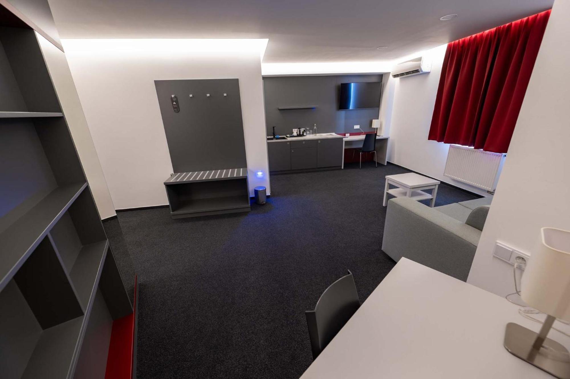 Hotel Villa Eden Jihlava Exteriör bild