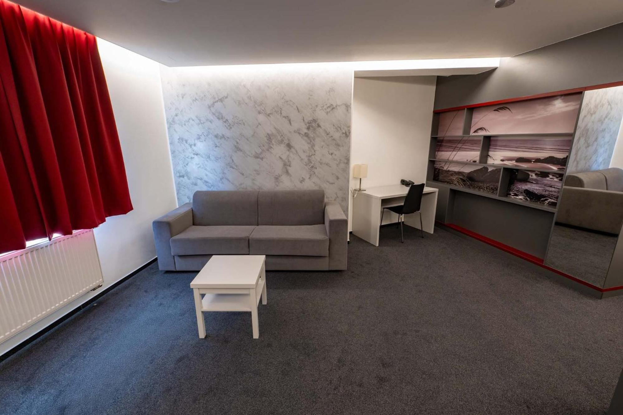 Hotel Villa Eden Jihlava Exteriör bild