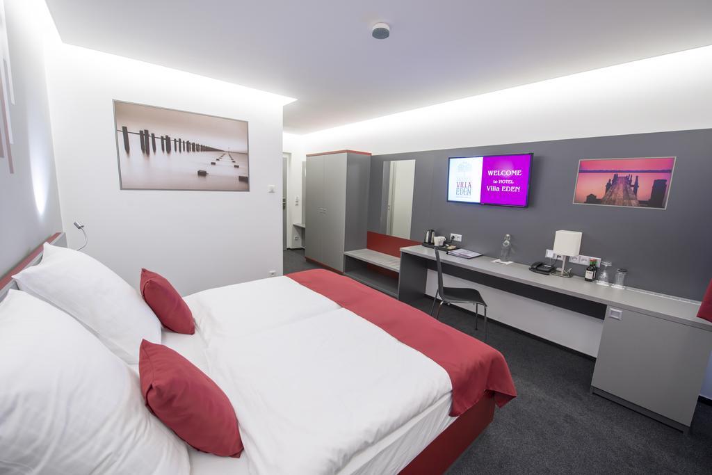 Hotel Villa Eden Jihlava Rum bild