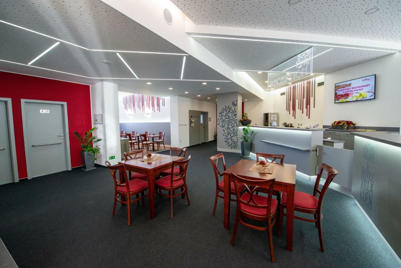 Hotel Villa Eden Jihlava Exteriör bild